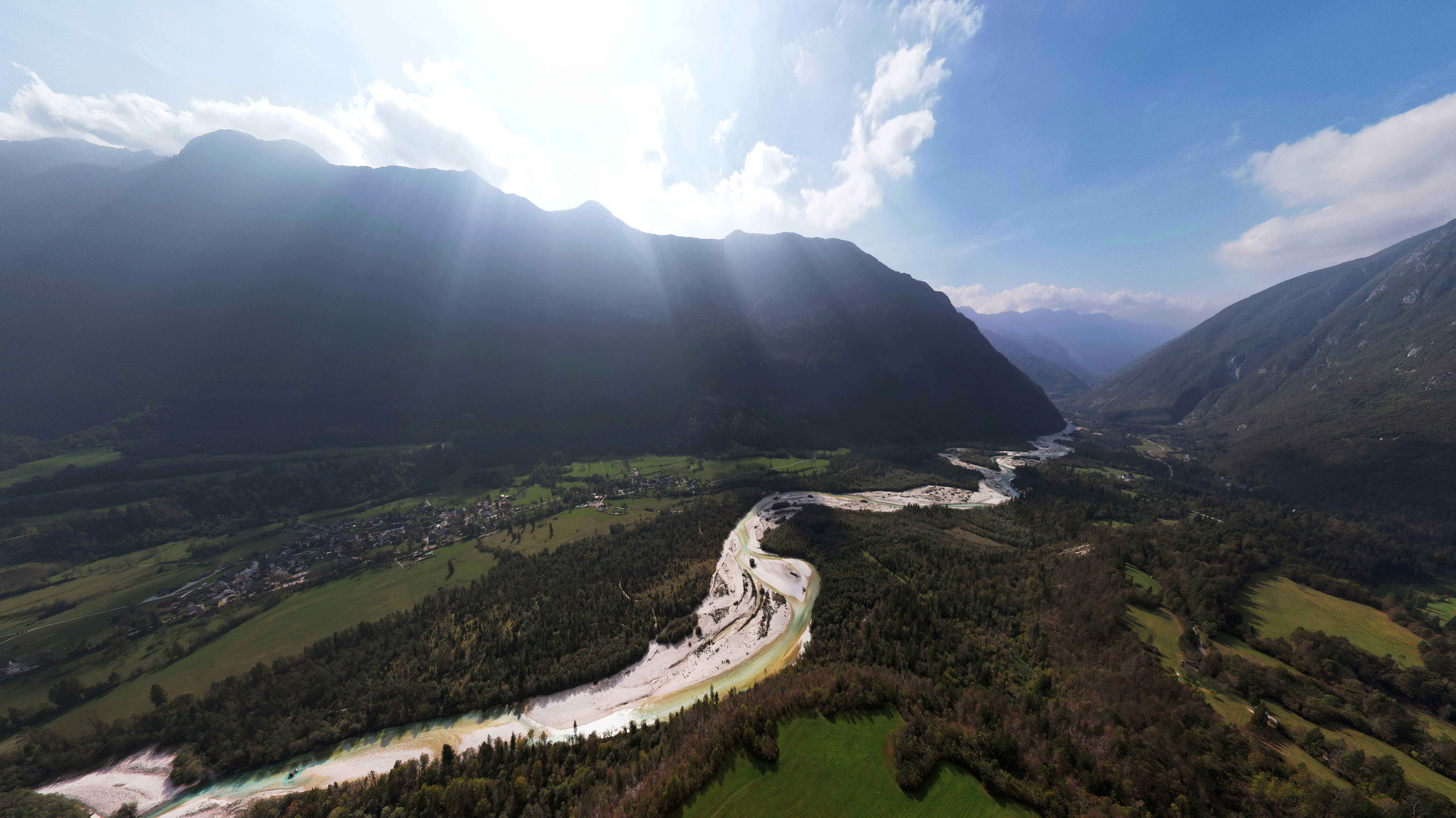 SOCA RIVER TRAILER